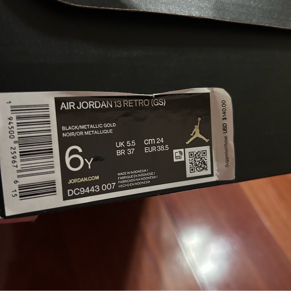 Jordan Kids Black and Gold Sneakers - Picture 4 of 11